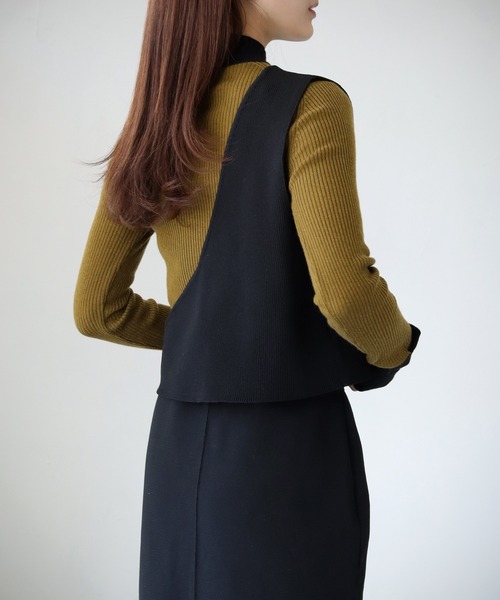 cheriella（シェリエラ）の「【cheriella】WEB限定ワンショルダーダンボールニットベスト（ベスト・レディース・ブラック・M）」の12枚目の写真