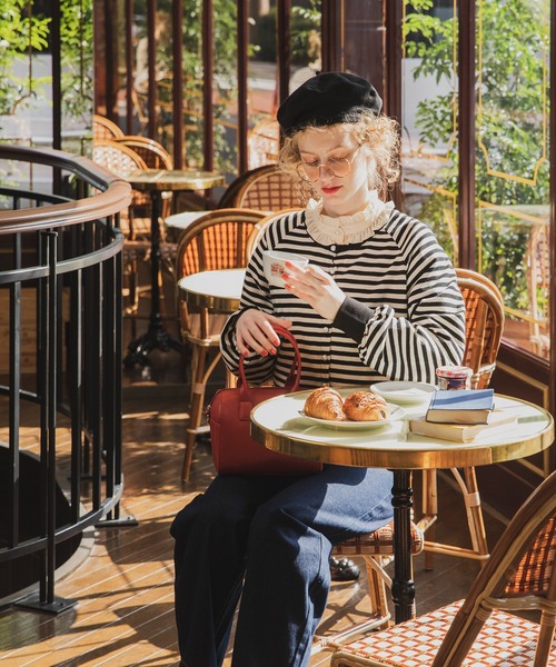 BONLECILL（ボンルシール）の「2way ボリュームスリーブ 長袖フリルブラウス（シャツ/ブラウス・レディース・ネイビー/グリーン/アイボリー/ブラック/オフホワイト/ブラック系1/ホワイト/ネイビー系1/ブラック系その他/ブルー・FREE）」の13枚目の写真