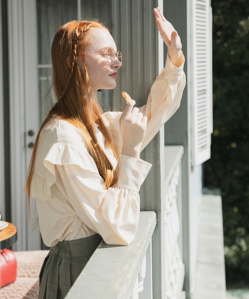 BONLECILL（ボンルシール）の「2way ボリュームスリーブ 長袖フリルブラウス（シャツ/ブラウス・レディース・ネイビー/グリーン/アイボリー/ブラック/オフホワイト/ブラック系1/ホワイト/ネイビー系1/ブラック系その他/ブルー・FREE）」の21枚目の写真