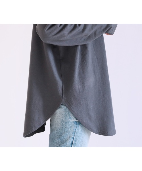 reca（レカ）の「ビッグシルエット筆記体刺繍カットソー（Tシャツ/カットソー・レディース・チャコールグレー/ベージュ/グレイッシュベージュ/オフホワイト・FREE）」の8枚目の写真