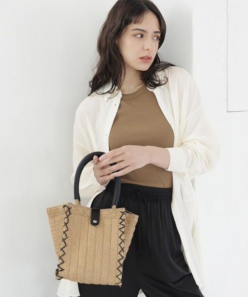 LAKOLE(ラコレ)の「スクエアクラフトトートバッグ / 180312(トートバッグ・レディース・ブラックミックス/ブラック/ナチュラル/オフホワイト・FREE)」の4枚目の写真