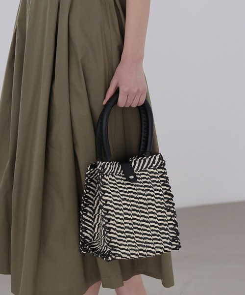 LAKOLE(ラコレ)の「スクエアクラフトトートバッグ / 180312(トートバッグ・レディース・ブラックミックス/ブラック/ナチュラル/オフホワイト・FREE)」の3枚目の写真