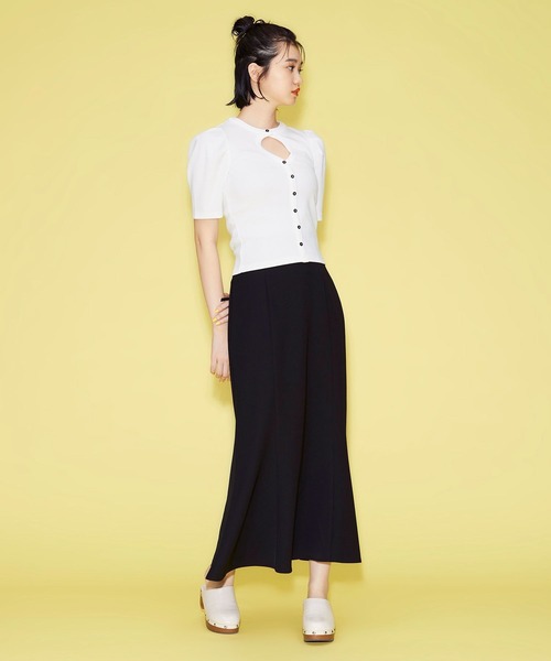 FOREVER 21(フォーエバー トゥエンティーワン)の「【FEMININE】美ラインマーメイドスカート(スカート・レディース・ベージュ/ブラック/ホワイト・SMALL/MEDIUM)」の7枚目の写真