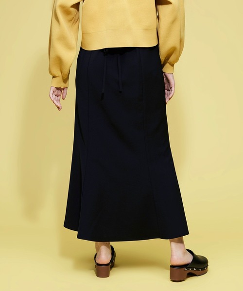 FOREVER 21(フォーエバー トゥエンティーワン)の「【FEMININE】美ラインマーメイドスカート(スカート・レディース・ベージュ/ブラック/ホワイト・SMALL/MEDIUM)」の15枚目の写真