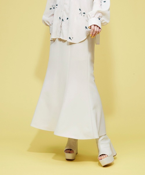 FOREVER 21(フォーエバー トゥエンティーワン)の「【FEMININE】美ラインマーメイドスカート(スカート・レディース・ベージュ/ブラック/ホワイト・SMALL/MEDIUM)」の20枚目の写真
