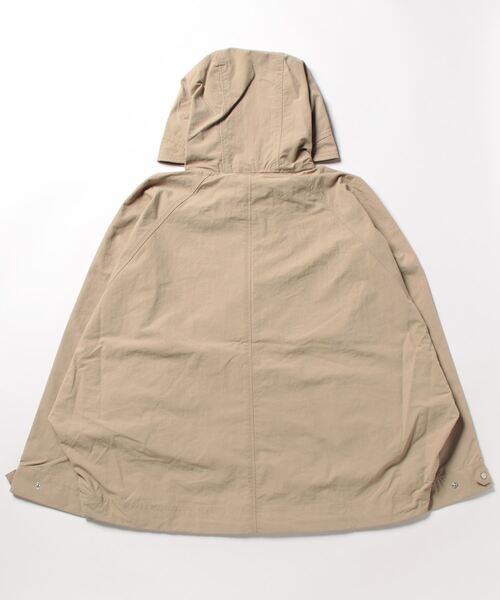 Q(キュー)の「ナイロンフードブルゾン(マウンテンパーカー・レディース・アイボリー/ベージュ・MEDIUM)」の5枚目の写真