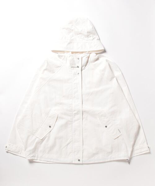 Q(キュー)の「ナイロンフードブルゾン(マウンテンパーカー・レディース・アイボリー/ベージュ・MEDIUM)」の3枚目の写真