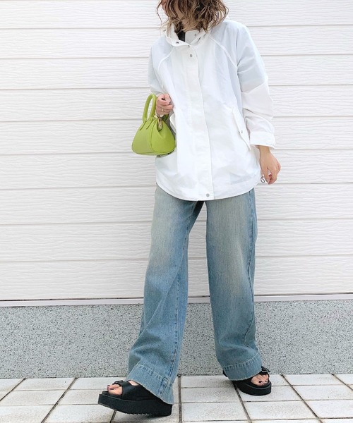 Q(キュー)の「ナイロンフードブルゾン(マウンテンパーカー・レディース・アイボリー/ベージュ・MEDIUM)」の10枚目の写真