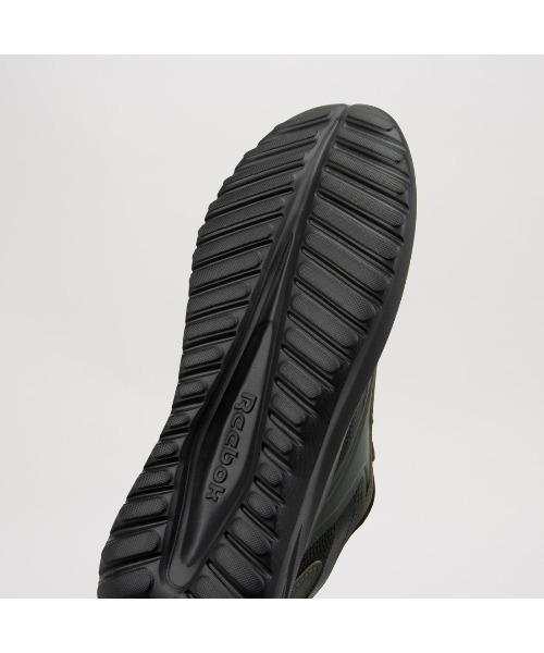 Reebok(リーボック)の「エネルゲン ラックス / ENERGEN LUX SA(スニーカー・メンズ・ブラック×イエロー/ブルー/ホワイト/グレー/ブラック/ブラック×ブラック/グリーン/ライトグレー/グレー×サックスブルー/ブラック×ブルー・25.0cm/25.5cm/26.0cm/27.0cm/26.5cm/28.0cm/27.5cm/29.0cm/30.0cm/28.5cm)」の18枚目の写真