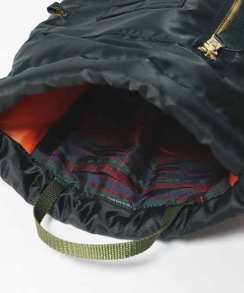 ROOPTOKYO(ループトウキョウ)の「THRIFTY LOOK/スリフティールック MA-1 EFFECT BAG ショルダーバッグ 巾着バッグ(ショルダーバッグ・メンズ・ブラック/オリーブ・FREE)」の17枚目の写真