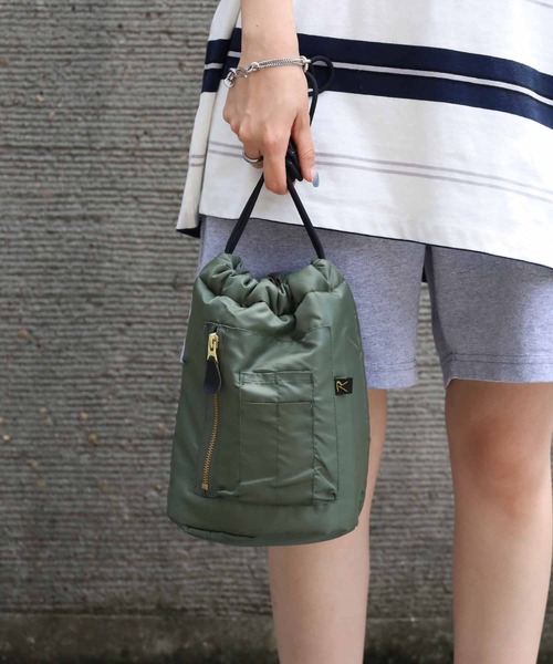 ROOPTOKYO(ループトウキョウ)の「THRIFTY LOOK/スリフティールック MA-1 EFFECT BAG ショルダーバッグ 巾着バッグ(ショルダーバッグ・メンズ・ブラック/オリーブ・FREE)」の18枚目の写真