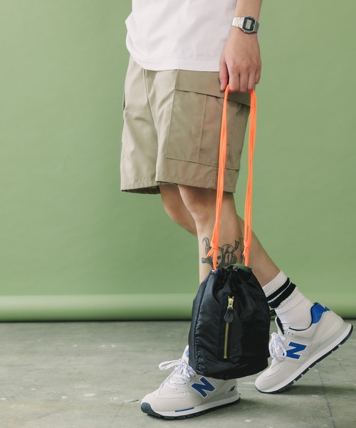 ROOPTOKYO(ループトウキョウ)の「THRIFTY LOOK/スリフティールック MA-1 EFFECT BAG ショルダーバッグ 巾着バッグ(ショルダーバッグ・メンズ・ブラック/オリーブ・FREE)」の20枚目の写真