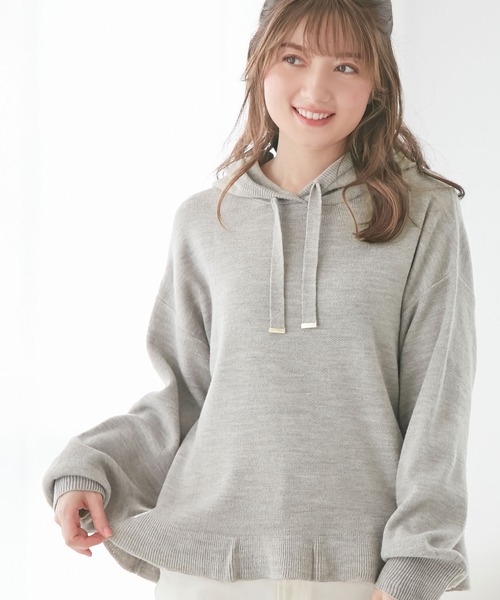 alotta(アロッタ)の「カシミヤタッチ裾フリルニットパーカー(パーカー・レディース・コーラルピンク/ブラック/杢グレー/イエロー・M/L/LL/3L)」の2枚目の写真