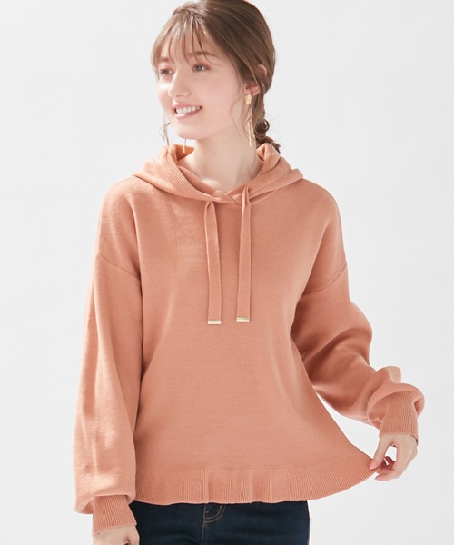 alotta(アロッタ)の「カシミヤタッチ裾フリルニットパーカー(パーカー・レディース・コーラルピンク/ブラック/杢グレー/イエロー・M/L/LL/3L)」の4枚目の写真