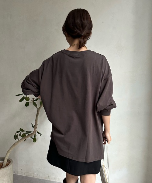 DouDou(ドゥドゥ)の「【WEB限定】 GresilフロッキーロゴロンTEE(Tシャツ/カットソー・レディース・オフホワイト/チャコールグレー・FREE)」の7枚目の写真