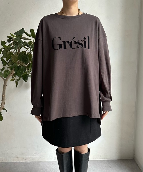 DouDou(ドゥドゥ)の「【WEB限定】 GresilフロッキーロゴロンTEE(Tシャツ/カットソー・レディース・オフホワイト/チャコールグレー・FREE)」の14枚目の写真