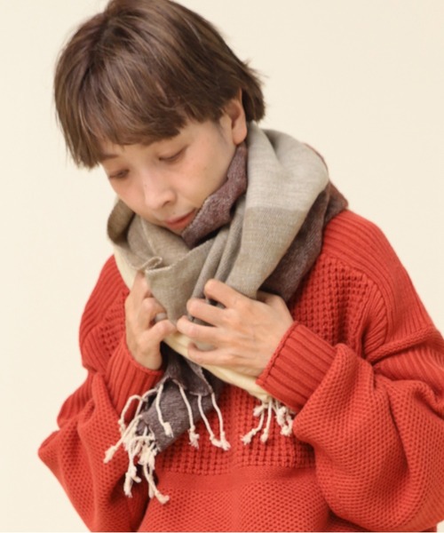 RNA-N（アールエヌエーエヌ）の「E4931 マルチチェックネパールストール（ストール/ショール・レディース・オレンジ系その他/ブラック×ホワイト/ベージュ/グリーン系その他/ブルー系その他・FREE）」の18枚目の写真