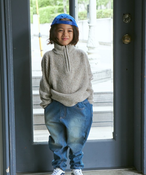 PAIRMANON STREET（ペアマノンストリート）の「【PAIRMANON STREET】無地 ハイネック ハーフジップ オーバーサイズ ニット（ニット/セーター・キッズ・マスタード/グレイッシュベージュ/ブラック・L/S/M）」の7枚目の写真