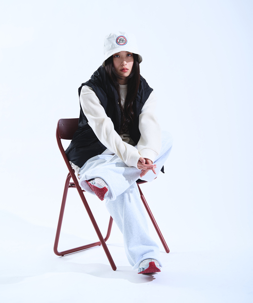 PARIS SAINT-GERMAIN（パリサンジェルマン）の「【Futura × Paris Saint-Germain】ロゴ刺しゅう バケットハット（ハット・メンズ・ブラック/ホワイト/レッド・FREE）」の5枚目の写真