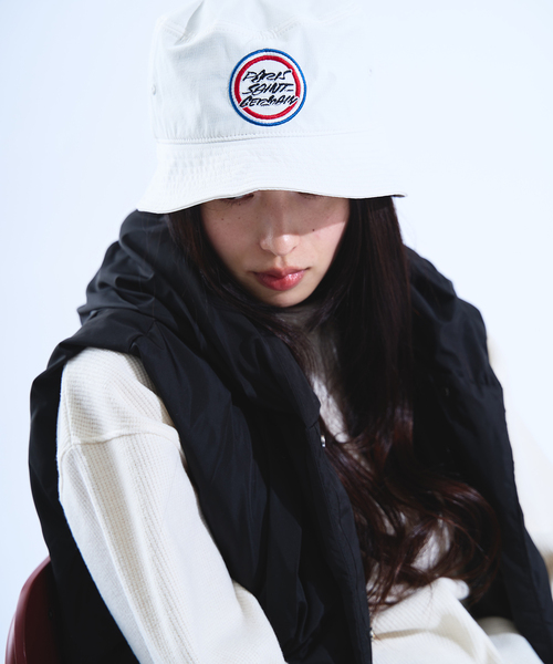 PARIS SAINT-GERMAIN（パリサンジェルマン）の「【Futura × Paris Saint-Germain】ロゴ刺しゅう バケットハット（ハット・メンズ・ブラック/ホワイト/レッド・FREE）」の13枚目の写真