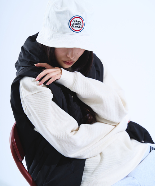 PARIS SAINT-GERMAIN（パリサンジェルマン）の「【Futura × Paris Saint-Germain】ロゴ刺しゅう バケットハット（ハット・メンズ・ブラック/ホワイト/レッド・FREE）」の15枚目の写真