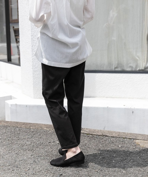 FORK&SPOON（フォークアンドスプーン）の「『防シワ』『イージーケア』FORK&SPOON　ideal stretchコットンパンツ（その他パンツ・レディース・ベージュ/ブラック・1/2）」の3枚目の写真