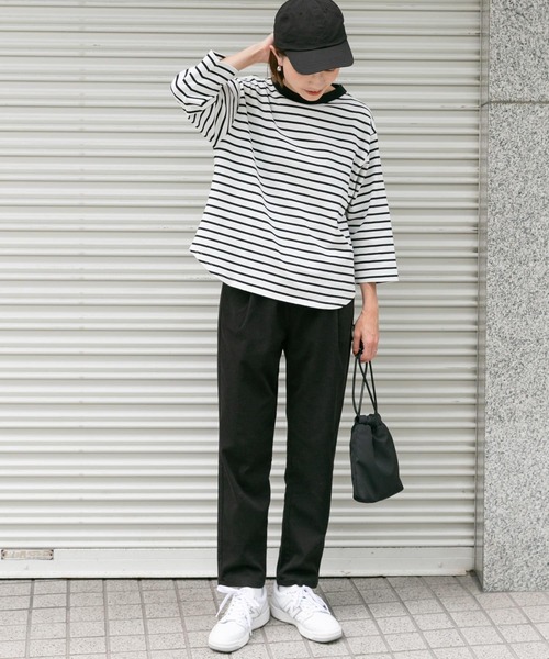 FORK&SPOON（フォークアンドスプーン）の「『防シワ』『イージーケア』FORK&SPOON　ideal stretchコットンパンツ（その他パンツ・レディース・ベージュ/ブラック・1/2）」の4枚目の写真