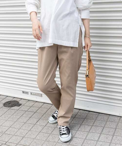 FORK&SPOON（フォークアンドスプーン）の「『防シワ』『イージーケア』FORK&SPOON　ideal stretchコットンパンツ（その他パンツ・レディース・ベージュ/ブラック・1/2）」の7枚目の写真