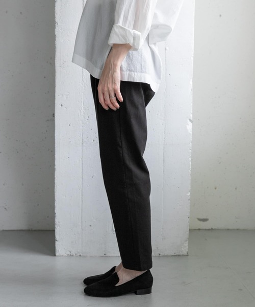 FORK&SPOON（フォークアンドスプーン）の「『防シワ』『イージーケア』FORK&SPOON　ideal stretchコットンパンツ（その他パンツ・レディース・ベージュ/ブラック・1/2）」の8枚目の写真