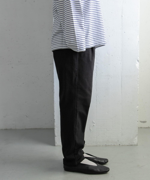 FORK&SPOON（フォークアンドスプーン）の「『防シワ』『イージーケア』FORK&SPOON　ideal stretchコットンパンツ（その他パンツ・レディース・ベージュ/ブラック・1/2）」の22枚目の写真