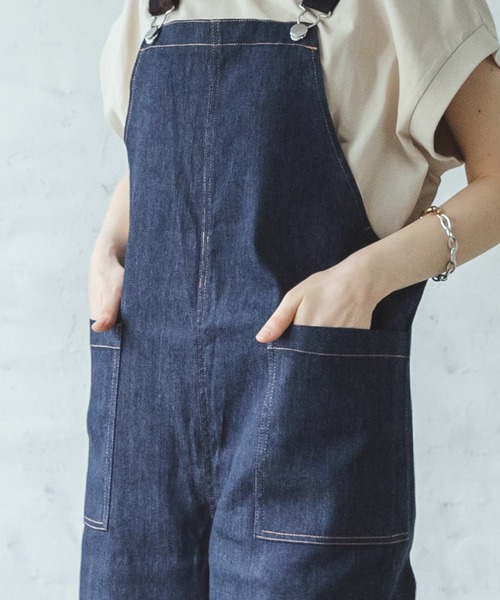 pairmanon(ペアマノン)の「【リンクコーデ】【ママサイズ】ツイルサロペット(サロペット/オーバーオール・レディース・ブルー/インディゴブルー/カーキ/ラベンダー/ホワイト系その他/ベージュ系その他/ブラック系その他・FREE)」の10枚目の写真