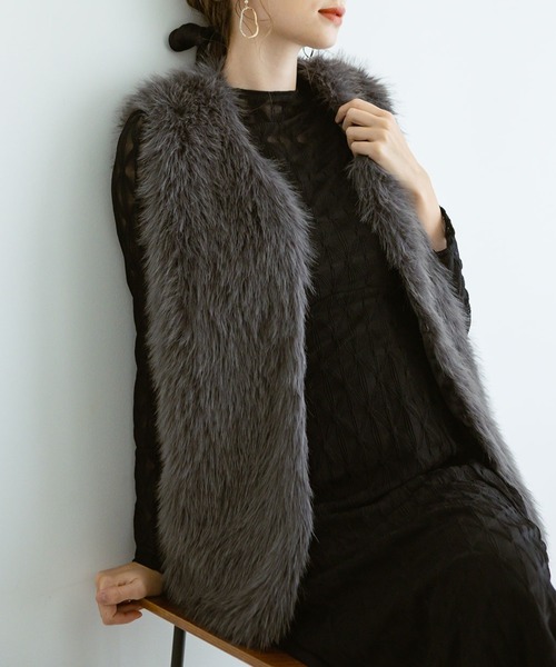 Dorry Doll(ドリードール)の「ファーベスト(ベスト・レディース・オフホワイト/ベージュ/チャコール・MEDIUM)」の17枚目の写真