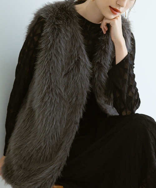 Dorry Doll(ドリードール)の「ファーベスト(ベスト・レディース・オフホワイト/ベージュ/チャコール・MEDIUM)」の18枚目の写真