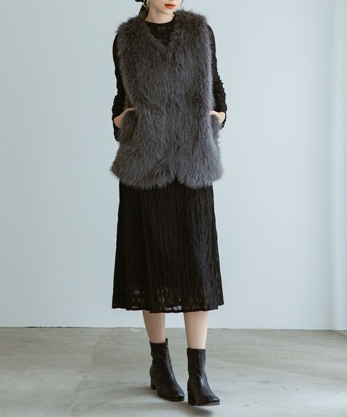 Dorry Doll(ドリードール)の「ファーベスト(ベスト・レディース・オフホワイト/ベージュ/チャコール・MEDIUM)」の19枚目の写真