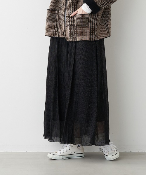 MICA&DEAL（マイカ＆ディール）の「ラメプリーツスカート（スカート・レディース・パープル/ブラック/ベージュ・FREE）」の2枚目の写真