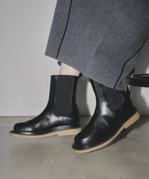 TODAYFUL(トゥデイフル)の「TODAYFUL Leather Middle Boots 12121013(ブーツ・レディース・ブラック・36/37/38)」の3枚目の写真