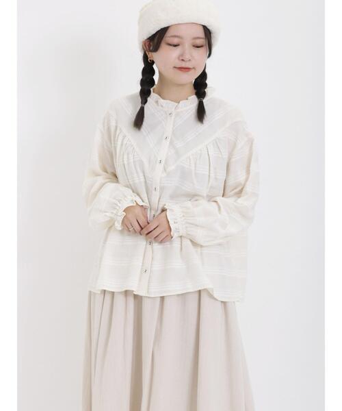 Samansa Mos2(サマンサ モスモス)の「モールスタンドフリル襟ブラウス(シャツ/ブラウス・レディース・オフホワイト/ブラック/ベージュ・F)」の8枚目の写真