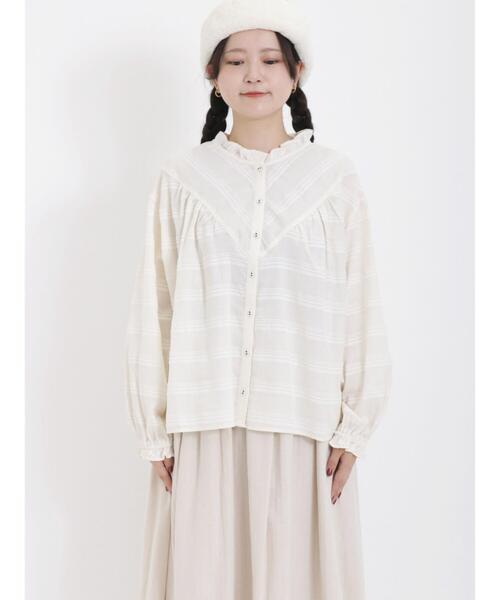 Samansa Mos2(サマンサ モスモス)の「モールスタンドフリル襟ブラウス(シャツ/ブラウス・レディース・オフホワイト/ブラック/ベージュ・F)」の12枚目の写真