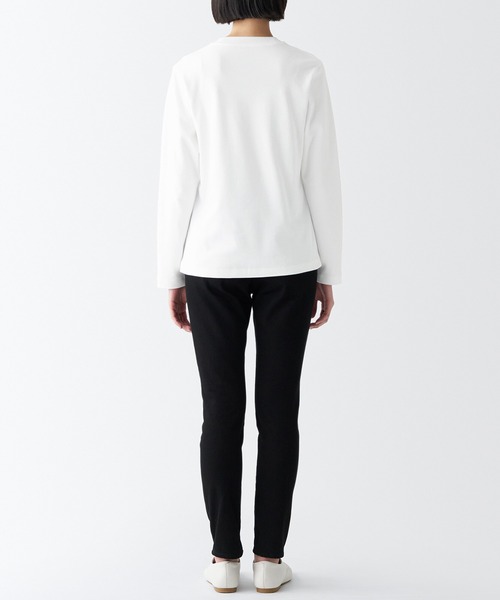 無印良品（ムジルシリョウヒン）の「婦人　スムース編みクルーネック長袖Ｔシャツ（Tシャツ/カットソー・レディース・ブラウン系5/ライトグレー/ブラック系/ブラック/ホワイト・L/M/S/XL/XS）」の8枚目の写真