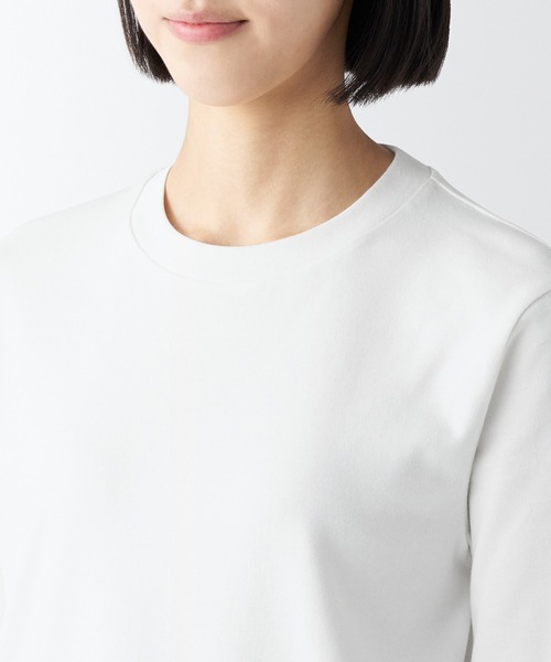 無印良品（ムジルシリョウヒン）の「婦人　スムース編みクルーネック長袖Ｔシャツ（Tシャツ/カットソー・レディース・ブラウン系5/ライトグレー/ブラック系/ブラック/ホワイト・L/M/S/XL/XS）」の9枚目の写真