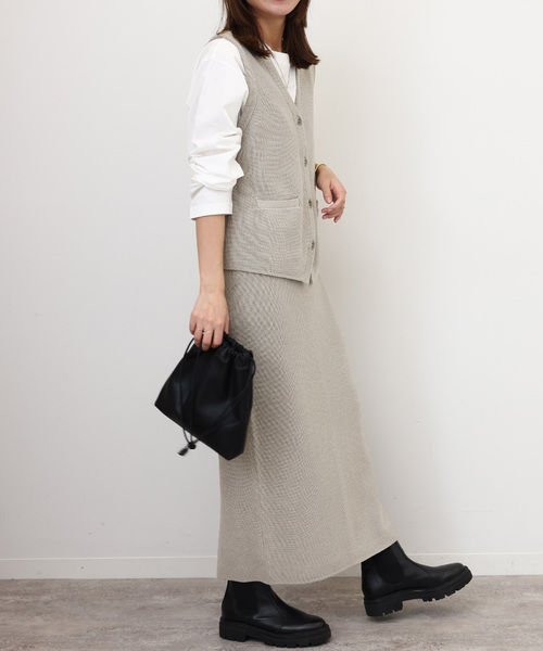 JOURNAL STANDARD relume(ジャーナルスタンダード レリューム)の「畔コンパクトベスト(ベスト・レディース・ブラック/ライトグレー・FREE)」の4枚目の写真