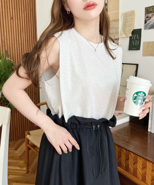 moment+（モーメントプラス）の「ウエストドロスト異素材ドッキングワンピース（ワンピース・レディース・ベージュ/ネイビー/ブラック/ブラック系その他2/オフホワイト/ブラック系その他・M）」の3枚目の写真