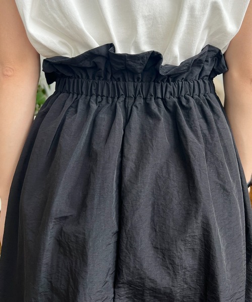 moment+（モーメントプラス）の「ウエストドロスト異素材ドッキングワンピース（ワンピース・レディース・ベージュ/ネイビー/ブラック/ブラック系その他2/オフホワイト/ブラック系その他・M）」の11枚目の写真