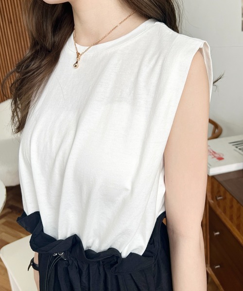 moment+（モーメントプラス）の「ウエストドロスト異素材ドッキングワンピース（ワンピース・レディース・ベージュ/ネイビー/ブラック/ブラック系その他2/オフホワイト/ブラック系その他・M）」の7枚目の写真