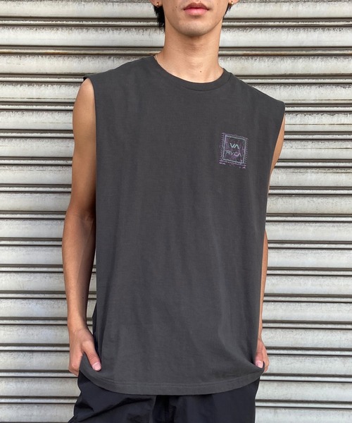 RVCA(ルーカ)の「【ZOZOTOWN限定】RVCA/ルーカ マッスルタンク カットオフスリーブ ボックスロゴ ノースリーブTシャツ BE041-350(タンクトップ・メンズ・ネイビー/ホワイト/ブラック・M/XL/L)」の6枚目の写真
