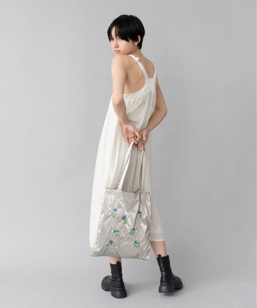 Casselini（キャセリーニ）の「Casselini(キャセリーニ)フラワー刺繍トート（トートバッグ・レディース・ラベンダー/ブラック/シルバー・FREE）」の13枚目の写真