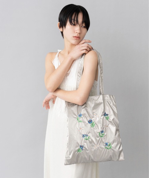 Casselini（キャセリーニ）の「Casselini(キャセリーニ)フラワー