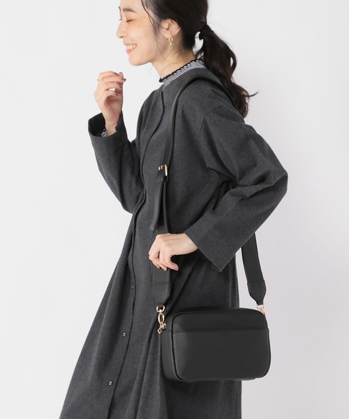 studio CLIP（スタディオクリップ）の「スクエアおでかけショルダーバッグ（ショルダーバッグ・レディース・ブラック/オフホワイト/ブルー/ブラウン・FREE）」の16枚目の写真