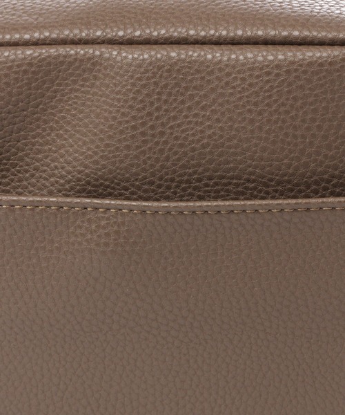 studio CLIP（スタディオクリップ）の「スクエアおでかけショルダーバッグ（ショルダーバッグ・レディース・ブラック/オフホワイト/ブルー/ブラウン・FREE）」の9枚目の写真