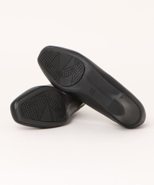 MAGICAL STEPS (マジカルステップス)の「MAGICAL STEPS-マジカルステップス- 4E プレーンパンプス(パンプス・レディース・ブラック・22.0cm/22.5cm/23.0cm/23.5cm/24.0cm/24.5cm/25.0cm/21.5cm/25.5cm)」の2枚目の写真